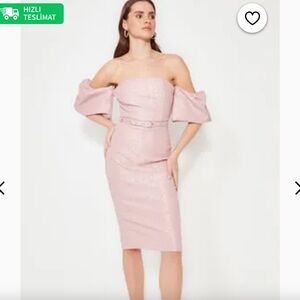 New Trendyol Milla Pink Belted Textured Puff Sleeve Dress‎